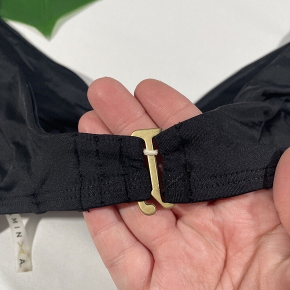 NEW Vitamin A Off Shoulder Capri Bikini Top in Black [SZ Small‎ S/6] - Picture 9 of 12